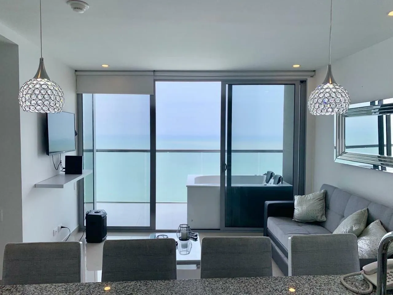 Apartment 1 Bedroom Beach Front Luxury Apt Jacuzzi 32Fl Bocagrande Cartagena Colombia